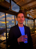 Romantik ve Yakışıklı bir Genç Sana Eşlik Etsin🌹 - 1